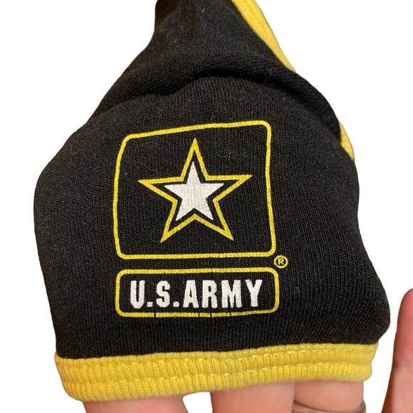 NWOT, never worn, ARMY onesie, 0-3 month - Picture 3 of 5